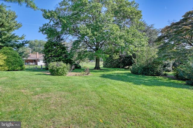 1315 FONDERWHITE RD, Lebanon, PA 17042