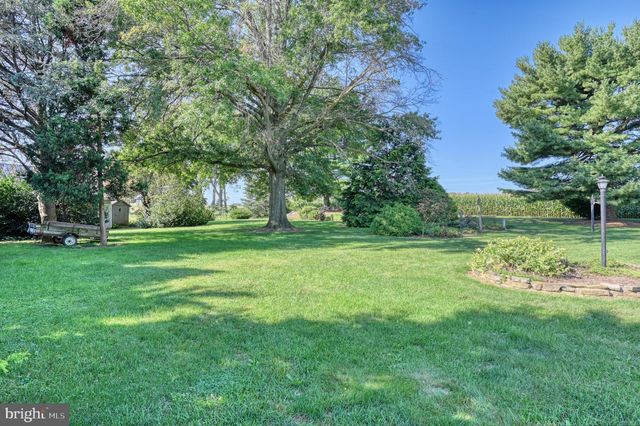 1315 FONDERWHITE RD, Lebanon, PA 17042