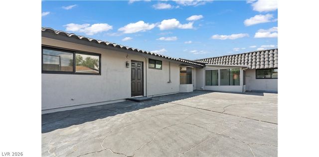 4501 Woodcrest Road, Las Vegas, NV 89121