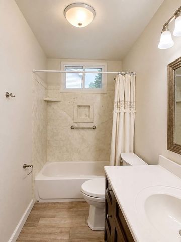 1010 Fox Run Lane, Algonquin, IL 60102
