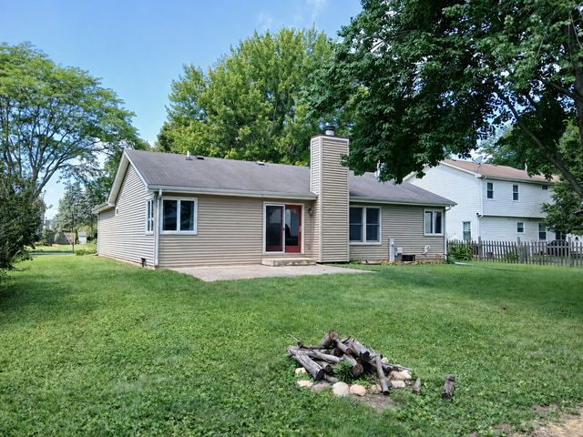 1010 Fox Run Lane, Algonquin, IL 60102