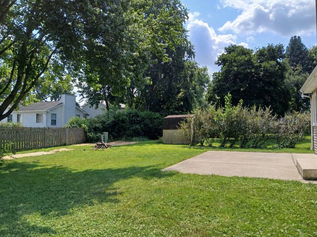 1010 Fox Run Lane, Algonquin, IL 60102