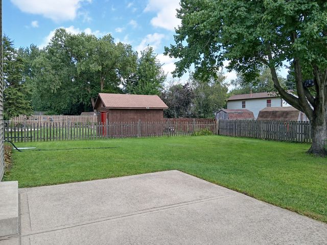 1010 Fox Run Lane, Algonquin, IL 60102