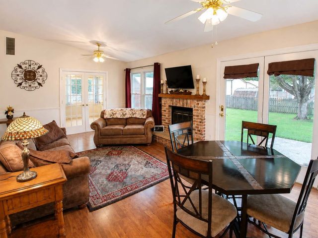 1010 Fox Run Lane, Algonquin, IL 60102