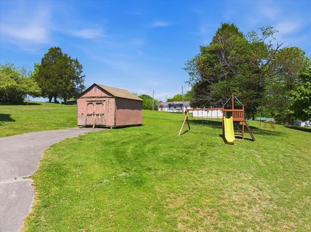 1012 Bennett Street, Sweetwater, TN 37874