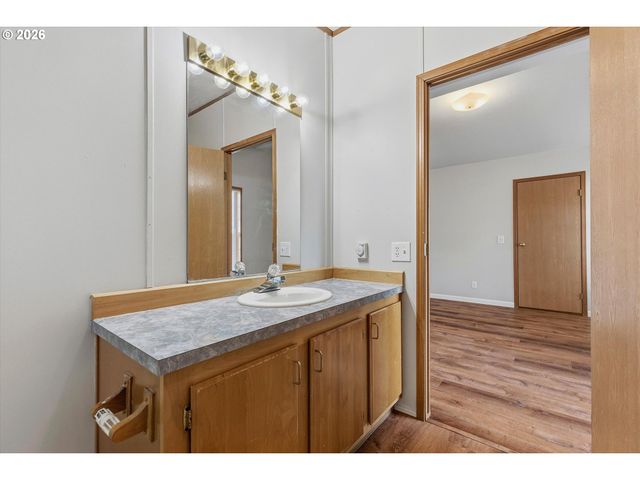 8300 Ne QUATAMA St 133, Hillsboro, OR 97006