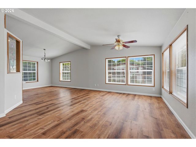 8300 Ne QUATAMA St 133, Hillsboro, OR 97006