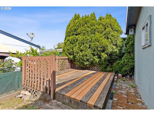 8300 Ne QUATAMA St 133, Hillsboro, OR 97006