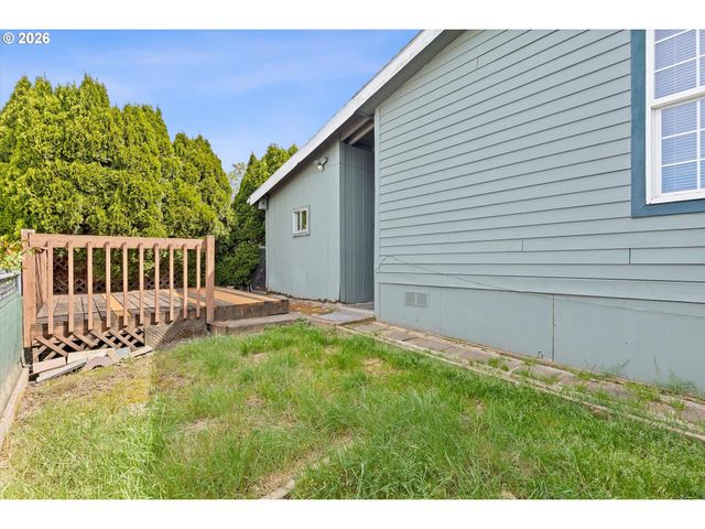 8300 Ne QUATAMA St 133, Hillsboro, OR 97006