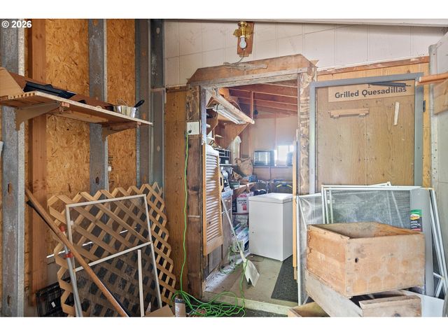 8300 Ne QUATAMA St 133, Hillsboro, OR 97006