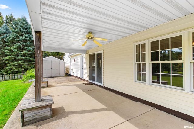 221 S CUMMINGS Lane, Washington, IL 61571