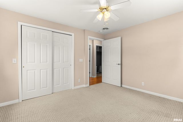 221 S CUMMINGS Lane, Washington, IL 61571