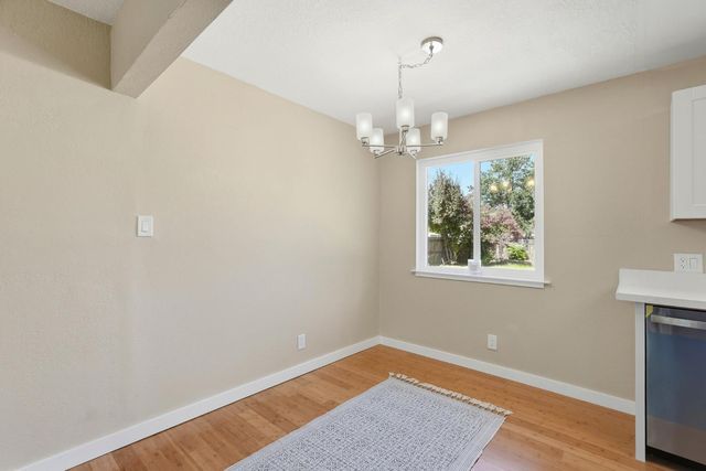 6907 7th Ave, Rio Linda, CA 95673
