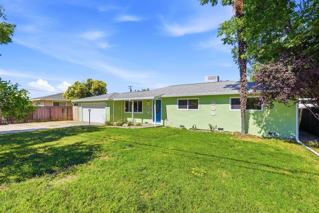 6907 7th Ave, Rio Linda, CA 95673