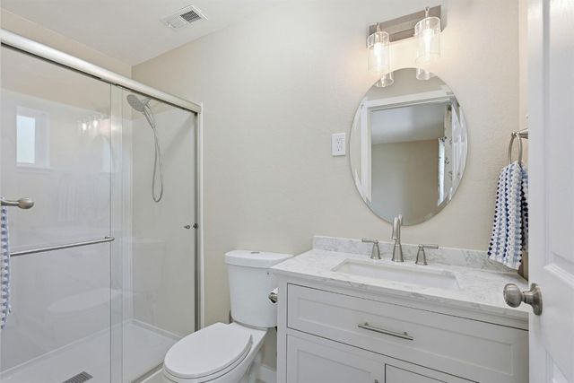 6907 7th Ave, Rio Linda, CA 95673