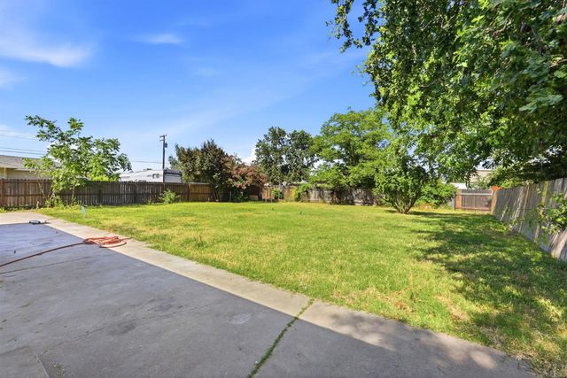 6907 7th Ave, Rio Linda, CA 95673