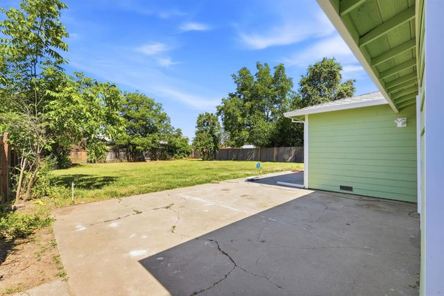 6907 7th Ave, Rio Linda, CA 95673