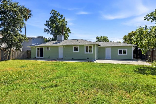 6907 7th Ave, Rio Linda, CA 95673