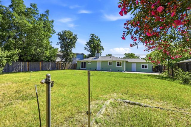 6907 7th Ave, Rio Linda, CA 95673