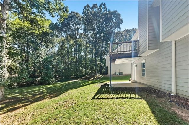 390 Oak Vista Court, Lawrenceville, GA 30044