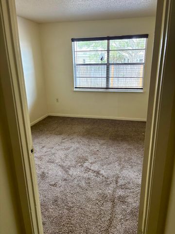 605 Colonial Drive, 2, Fort Walton Beach, FL 32547