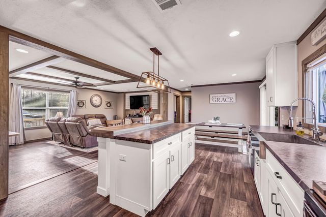 2846 Overlook Drive, Caldwell, TX 77836