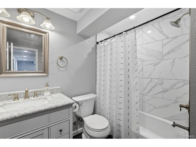 6818 Lupine Way, Arvada, CO 80007