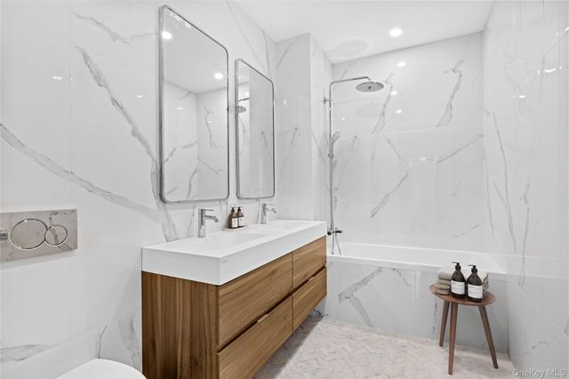 78-29 Austin Street 502, Forest Hills, NY 11375