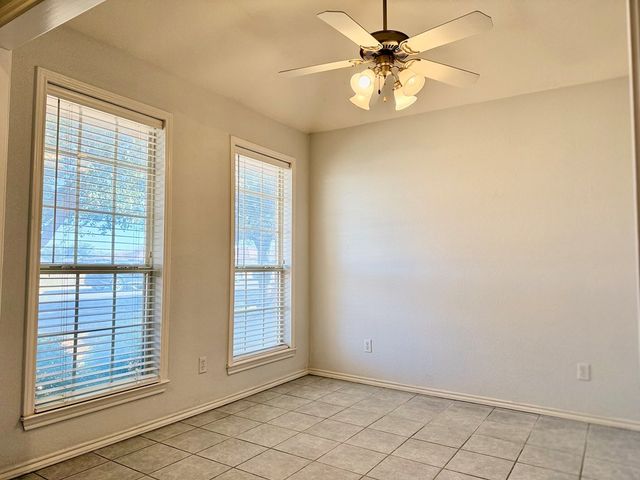 2811 Sunburst Dr, Midland, TX 79707