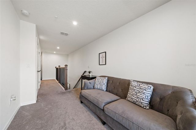 10239 HIGHLINE CREST STREET, Orlando, FL 32832