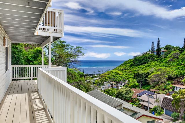 5207 Poola Street, Honolulu, HI 96821