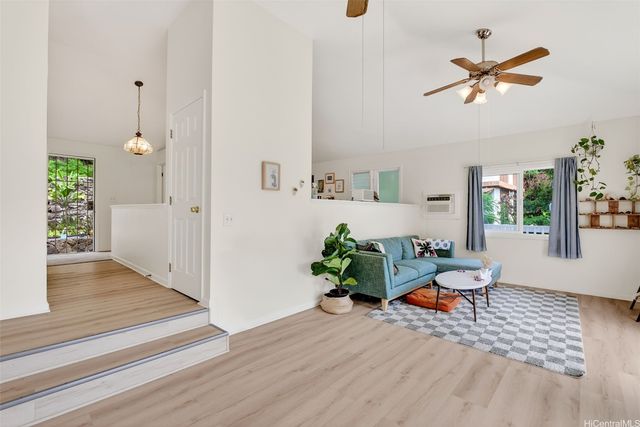5207 Poola Street, Honolulu, HI 96821