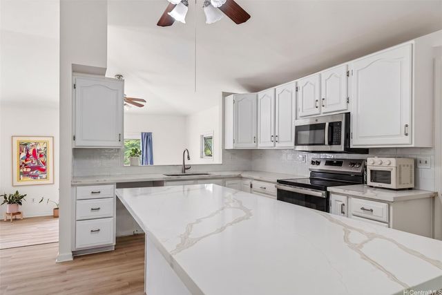5207 Poola Street, Honolulu, HI 96821