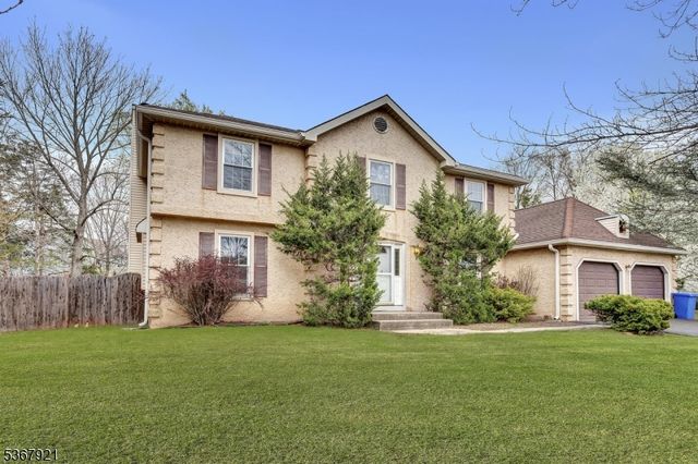 5 Alton Dr, Franklin Twp., NJ 08873