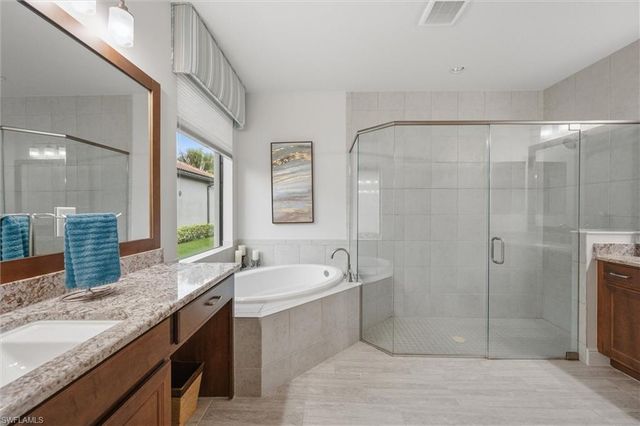 28466 Tasca DR, Bonita Springs, FL 34135