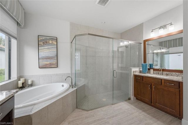 28466 Tasca DR, Bonita Springs, FL 34135