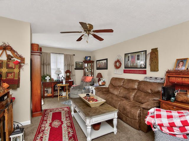 702-728 Parkway Avenue, Harrodsburg, KY 40330