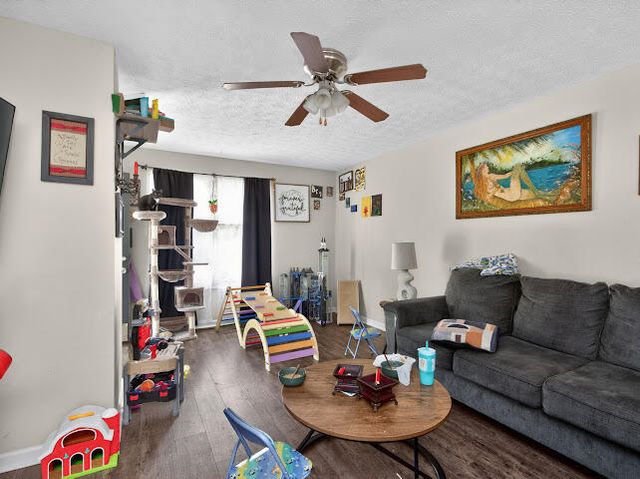 702-728 Parkway Avenue, Harrodsburg, KY 40330