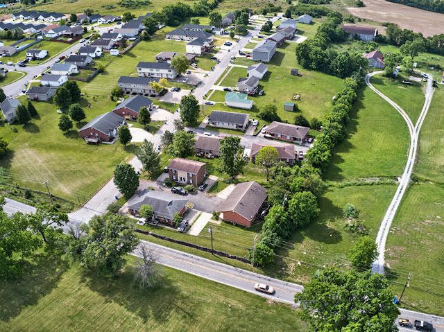 702-728 Parkway Avenue, Harrodsburg, KY 40330