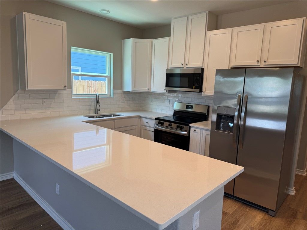 3025 Sabinas St, Corpus Christi, TX 78405 — photo 5