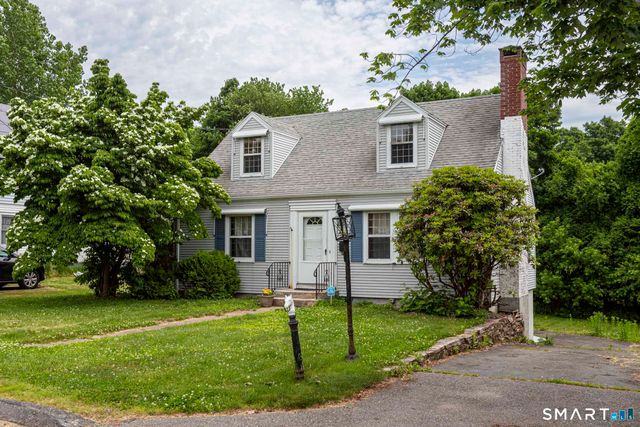 59 Glenwood Street, Manchester, CT 06040