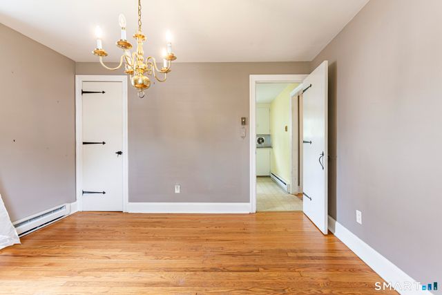 59 Glenwood Street, Manchester, CT 06040