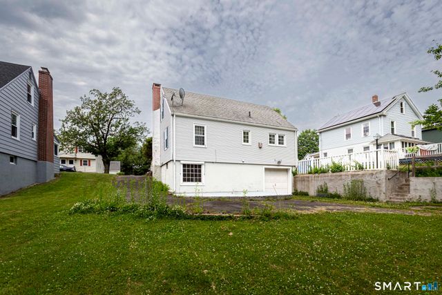 59 Glenwood Street, Manchester, CT 06040