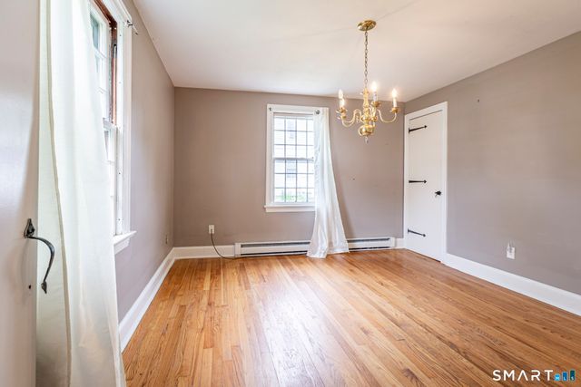 59 Glenwood Street, Manchester, CT 06040