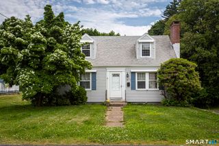 59 Glenwood Street, Manchester, CT 06040