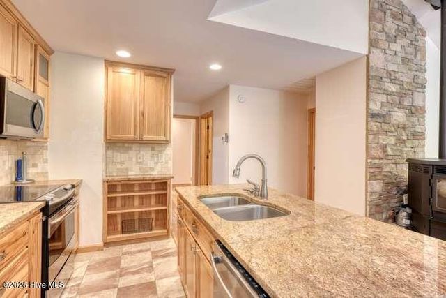 99 Old Possum Way, Murphy, NC 28906
