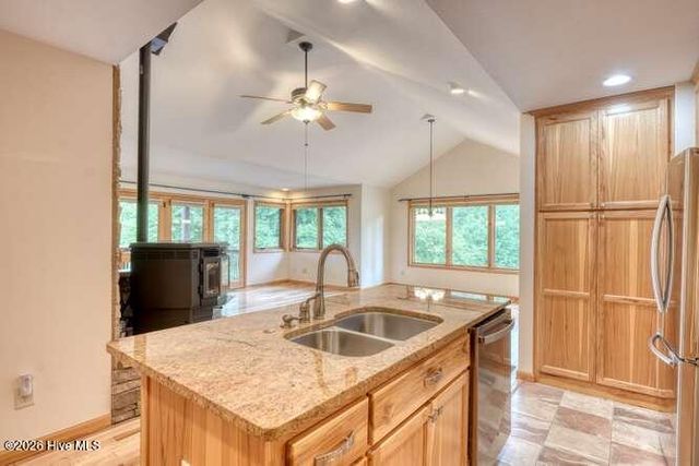 99 Old Possum Way, Murphy, NC 28906