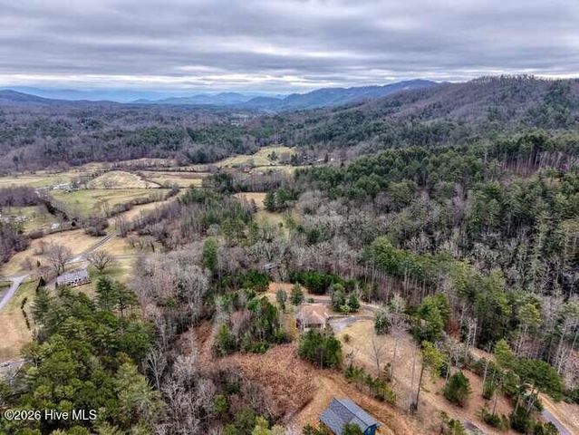 99 Old Possum Way, Murphy, NC 28906
