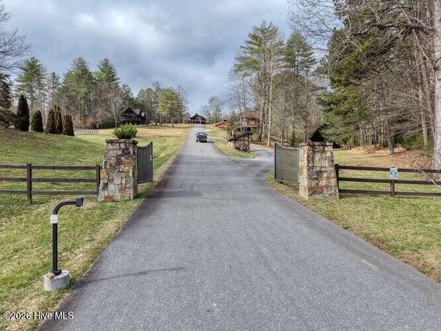 99 Old Possum Way, Murphy, NC 28906