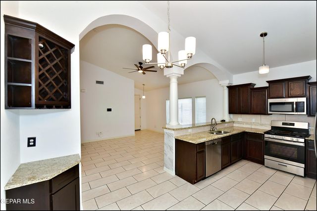 13136 WELLINGTON, Horizon City, TX 79928